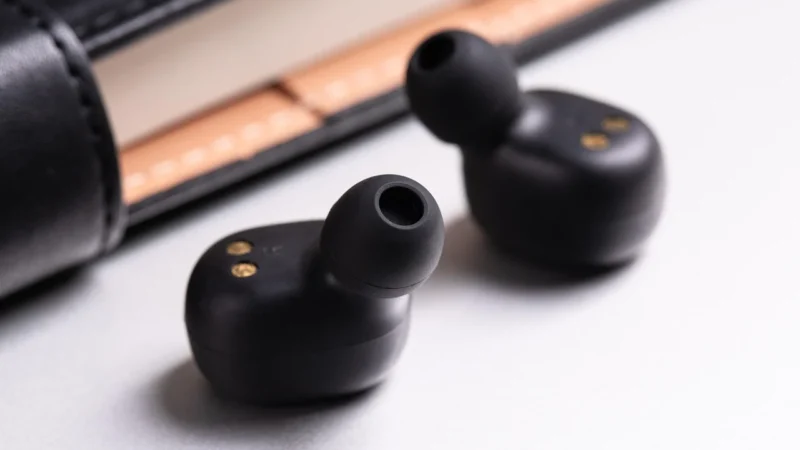 (Black) TWS bluetooth 5.0 Earphone Mini Portable Earbuds 9D Stereo Waterproof Sport Headphone with Mic